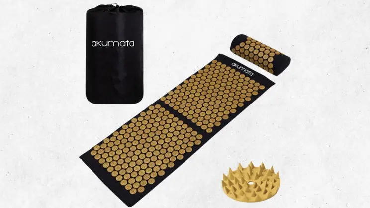 Akumata GOLD XXL Acupressure Mat & Pillow Set – Full-Body Wellness Kit with Spiked Mat and Contoured Headrest