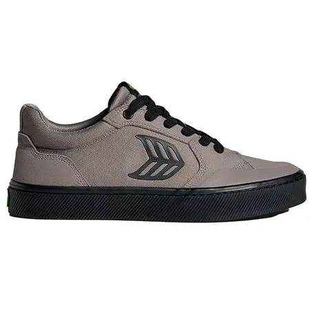 Cariuma Vallely Low-Top Casual Sneakers