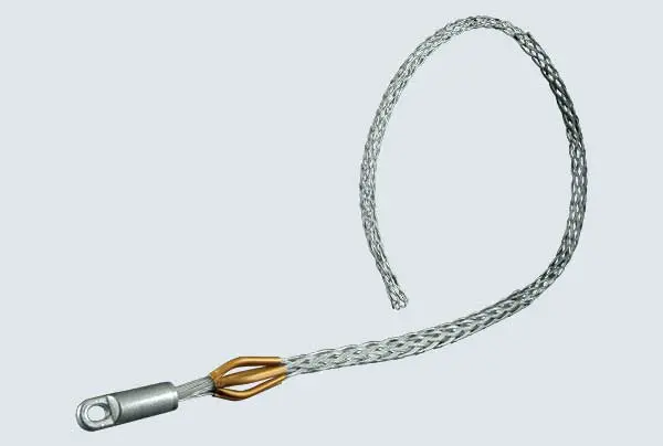 Triple-Weave Revolving-Eye Cable Grips for Smooth Rotation Under Load